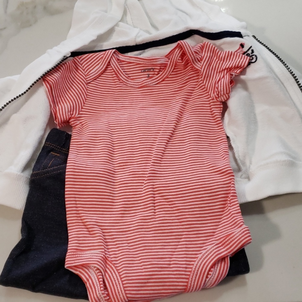 Carter's Set - Picture 5 of 5